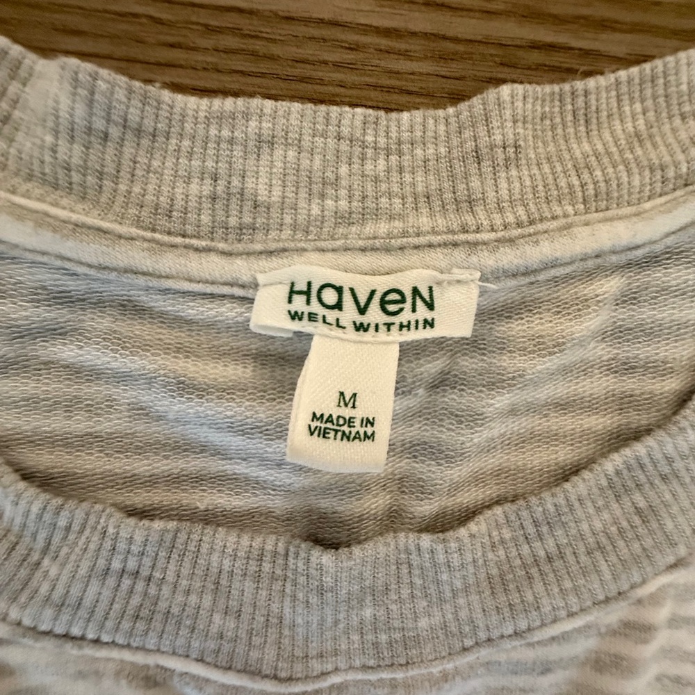 Haven Well Within Soft Gray Stripe Long Sleeve Pullover Sweatshirt Womens Medium - Picture 5 of 7